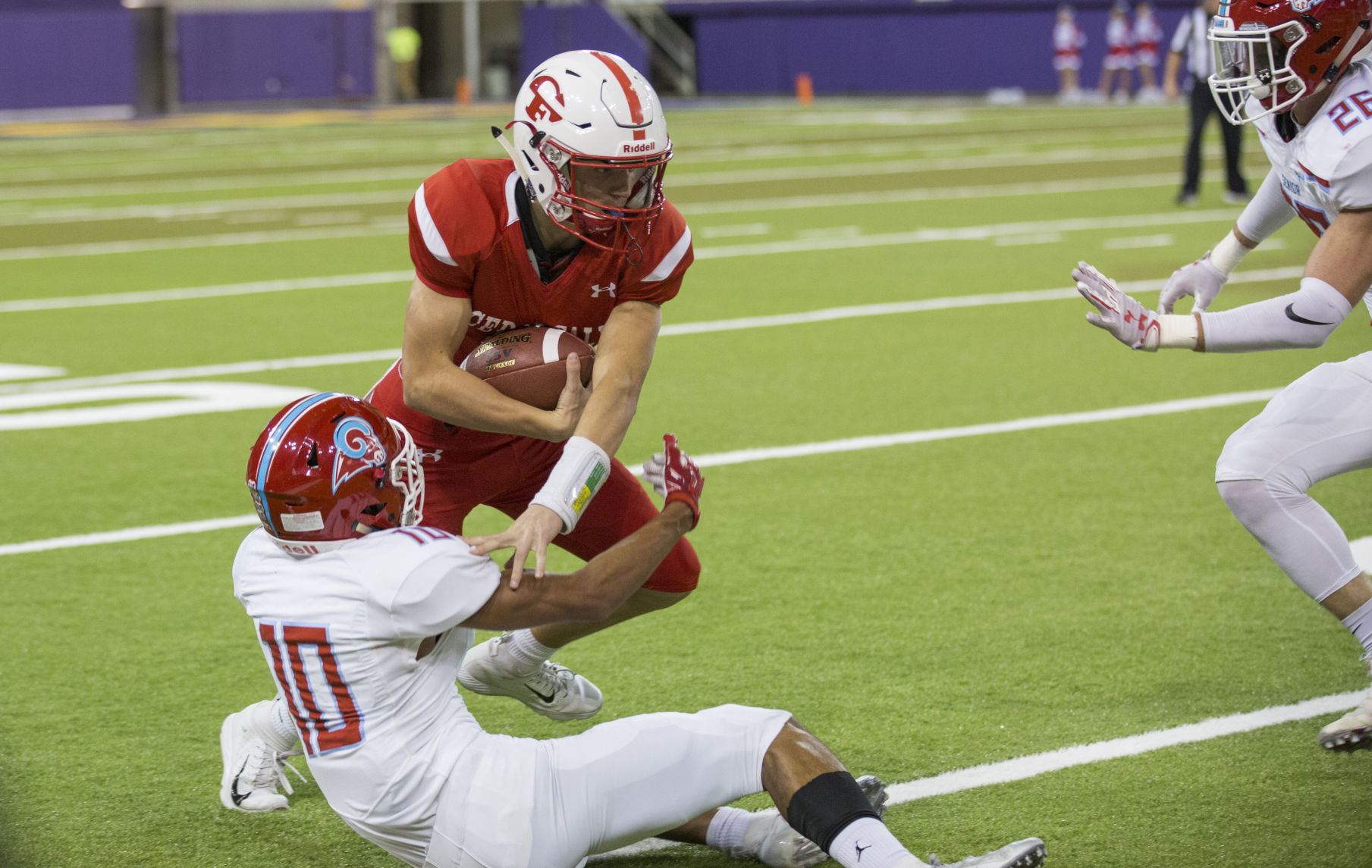 101218kw-cedarfalls-dubuque-football-02